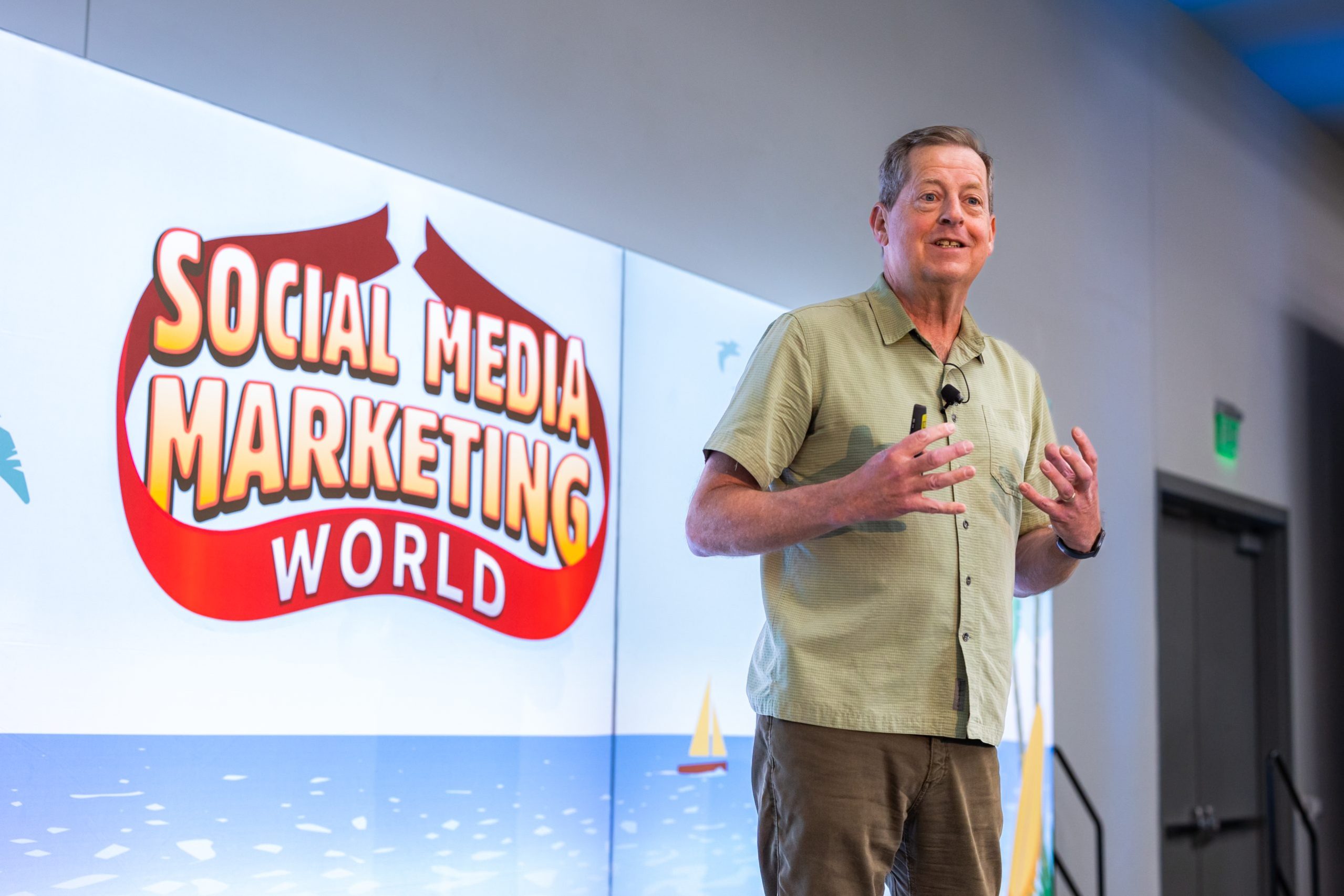 John Jantsch Social Media Marketing World Speaker John Jantsch on stage at social media marketing world